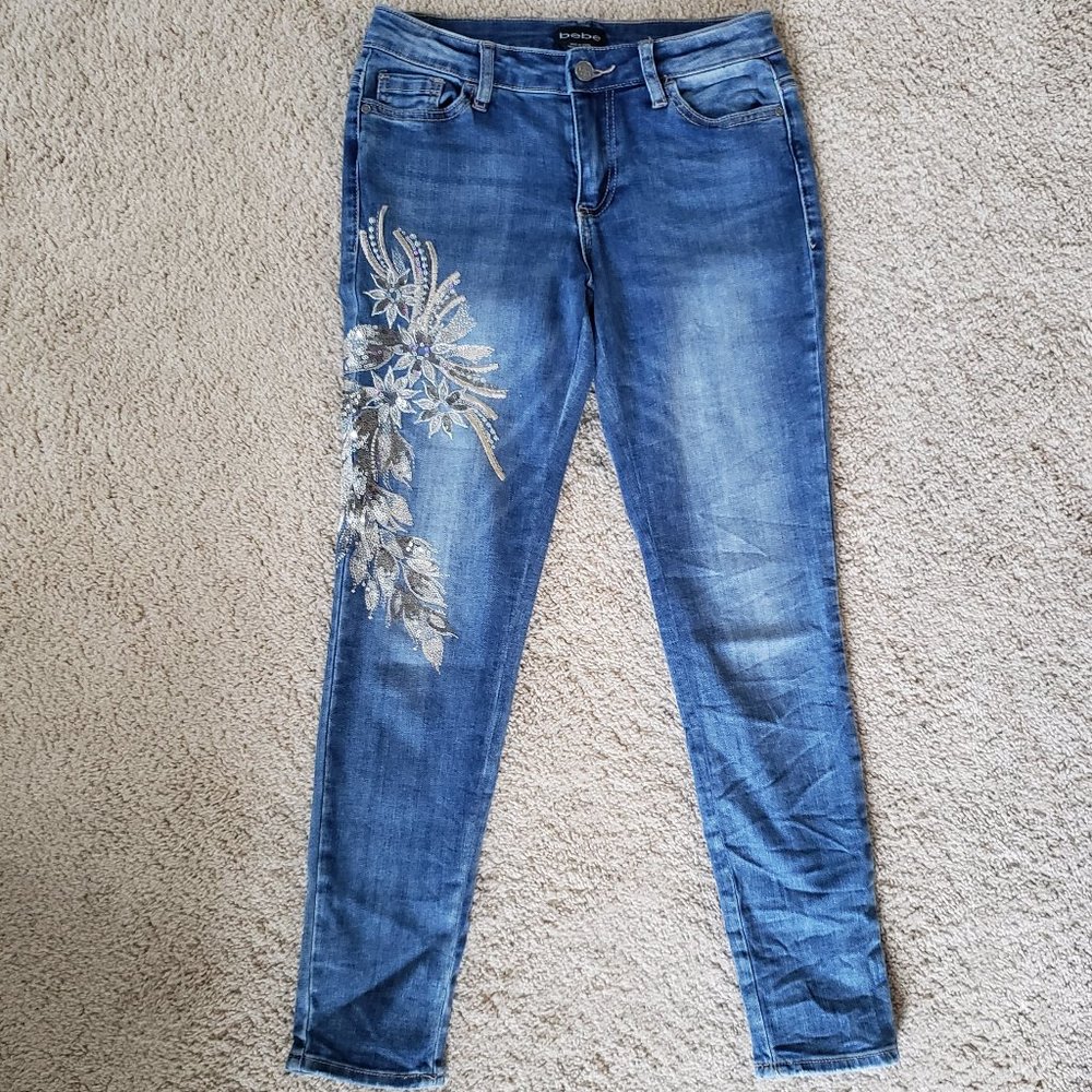 BEBE jeans Matchbox with sequins detail. Size 26